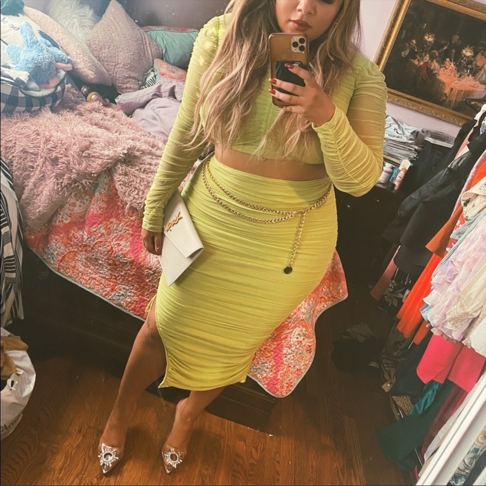 Fashion nova XL 2pc set 💚 Lime green crop top blouse skirt midi ruched - Picture 4 of 8